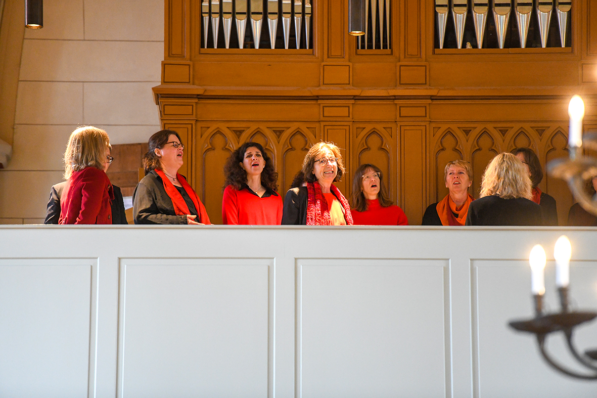 Chorios singt einer Hochzeit in der Johanniskirche Erbach.